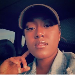 Meet your Posher, Darlisha